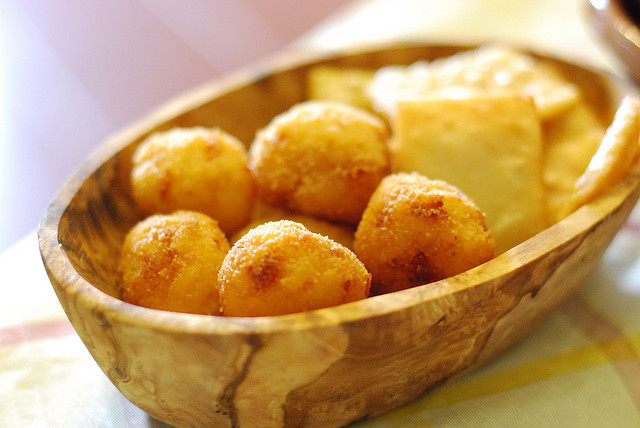 Arancini and frittelle di farina di ceci,