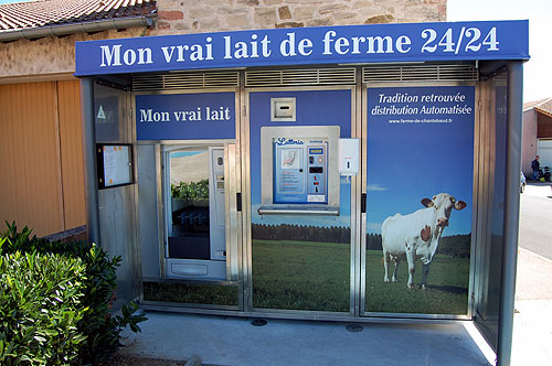 Raw-Milk-Vending-Machine-1