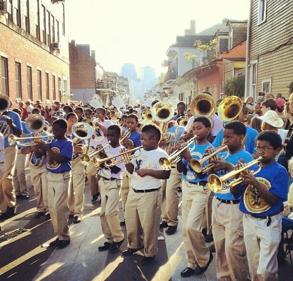 young musicians filling up the street new orleans