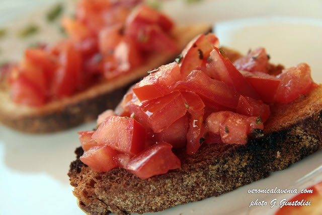 V.Lavenia. Bruschetta with  tomatoes and oregano