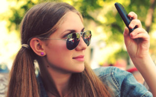 girl taking selfie