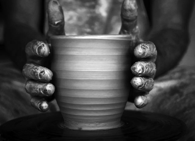 potter's hand's photo