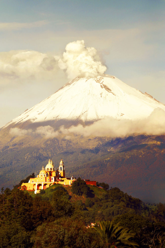 Cholula-pueblo-magico-popocatepetl