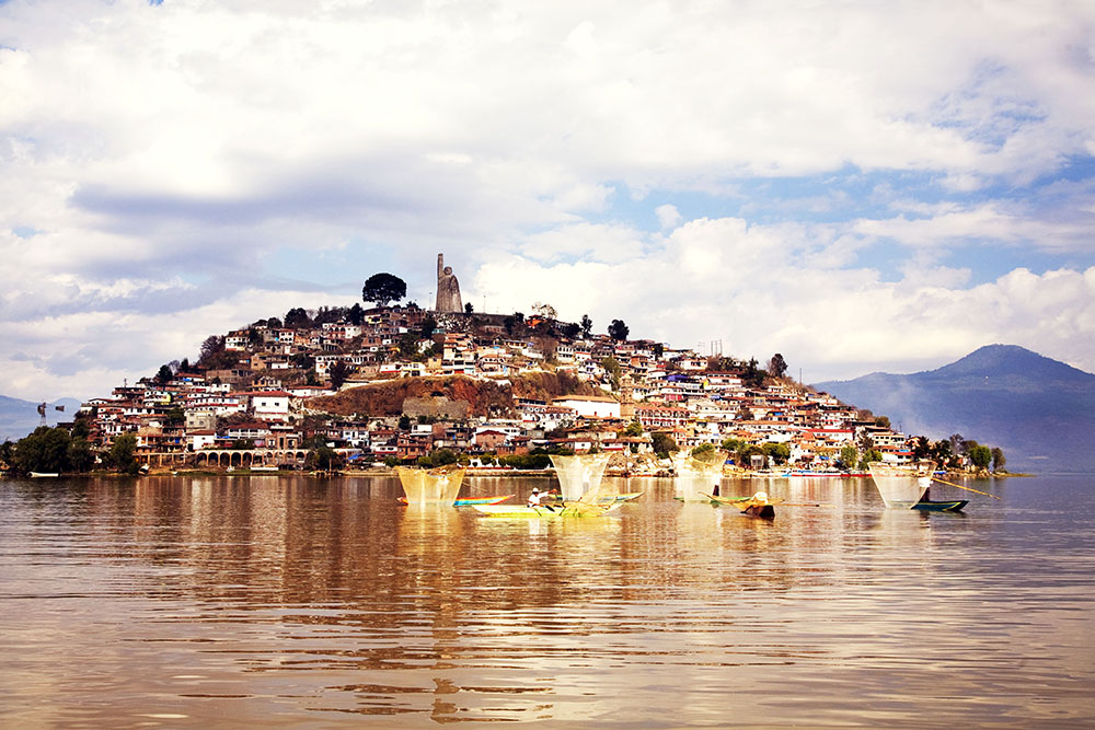 Patzcuaro-pueblo-magico-mexico